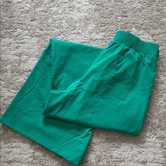 Lululemon high rise wide leg pant - Picture 1 of 2